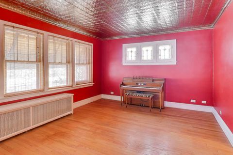 Tiny photo for 1601 Sherman Place, Des Plaines, IL 60016 (MLS # 12531585)