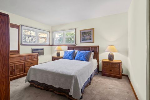 Tiny photo for 505 N Maple Street, Prospect Heights, IL 60070 (MLS # 12497877)