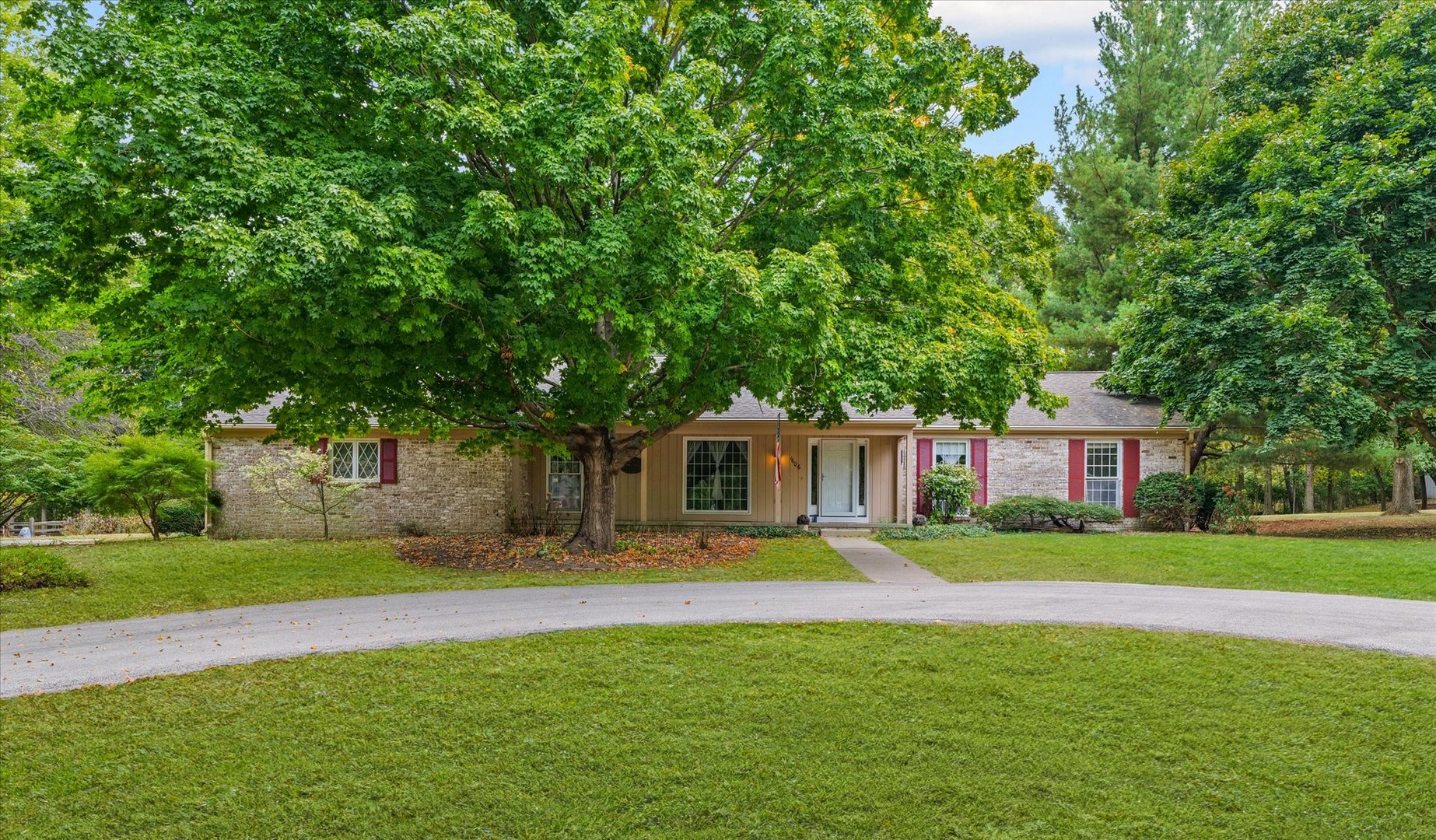 1606 Woodfield Drive