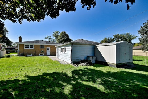 Tiny photo for 300 Wisconsin Drive, Des Plaines, IL 60016 (MLS # 12791679)
