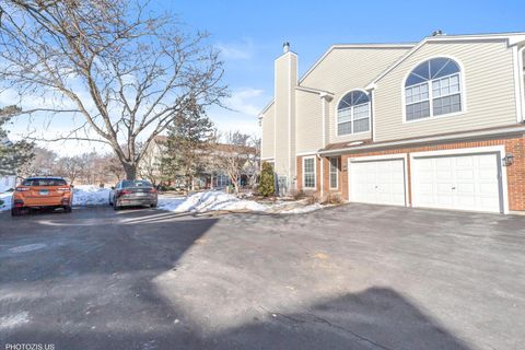 Tiny photo for 864 Lansing Court #864, Vernon Hills, IL 60061 (MLS # 12534424)
