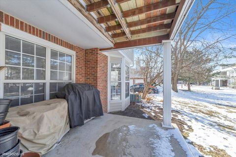 Tiny photo for 864 Lansing Court #864, Vernon Hills, IL 60061 (MLS # 12534424)