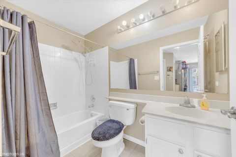 Tiny photo for 864 Lansing Court #864, Vernon Hills, IL 60061 (MLS # 12534424)