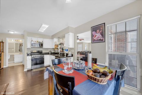 Tiny photo for 864 Lansing Court #864, Vernon Hills, IL 60061 (MLS # 12534424)