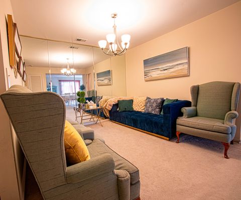 Tiny photo for 4050 Dundee Road #203, Northbrook, IL 60062 (MLS # 12322217)