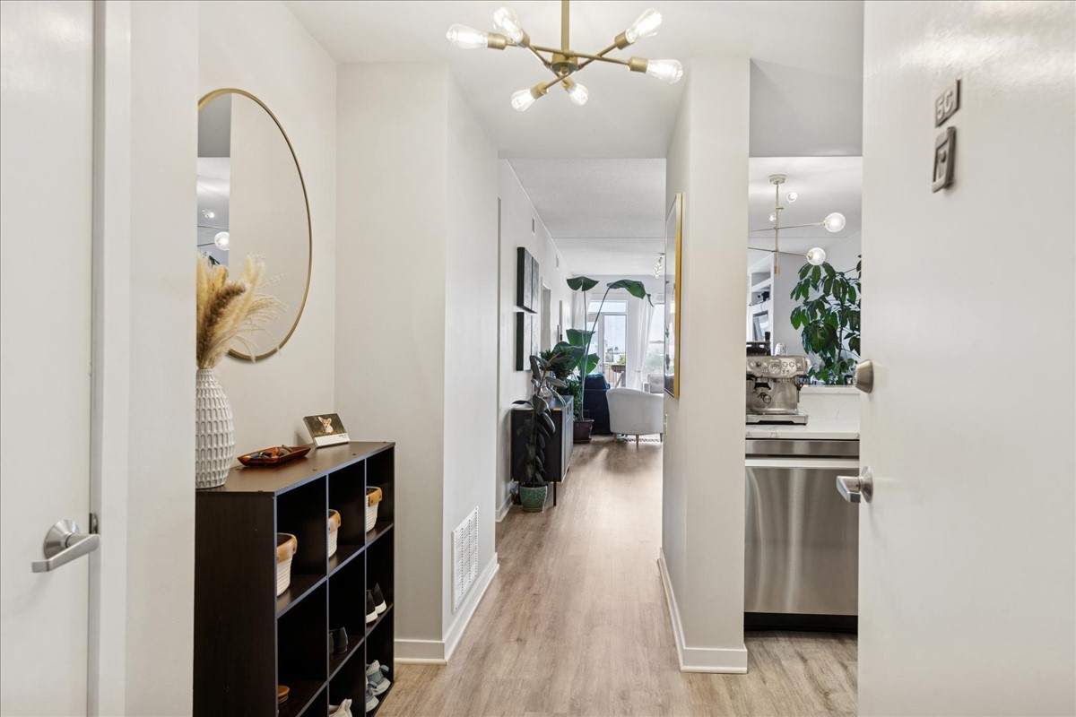 1515 N WELLS Street 5C