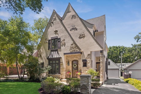 Photo of 620 S Bruner Street, Hinsdale, IL 60521 (MLS # 12700777)