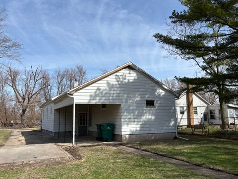 Tiny photo for 1009 Bernstein Street, Streator, IL 61364 (MLS # 12598439)