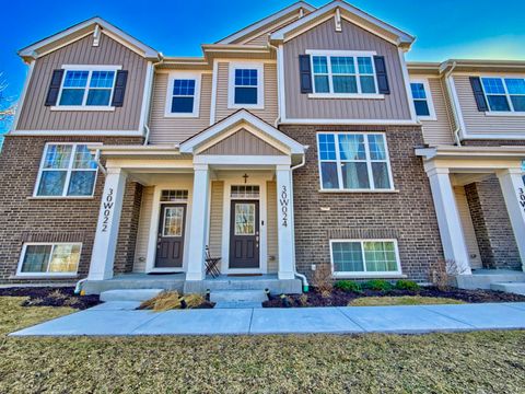 30W024 Brayman Court Warrenville IL 60563