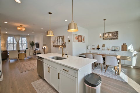 Tiny photo for 30W024 Brayman Court, Warrenville, IL 60563 (MLS # 12566365)