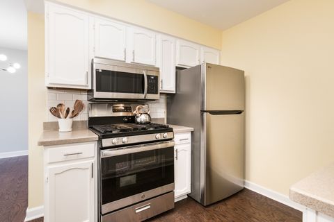 Tiny photo for 1110 Grove Street, Downers Grove, IL 60515 (MLS # 12503135)