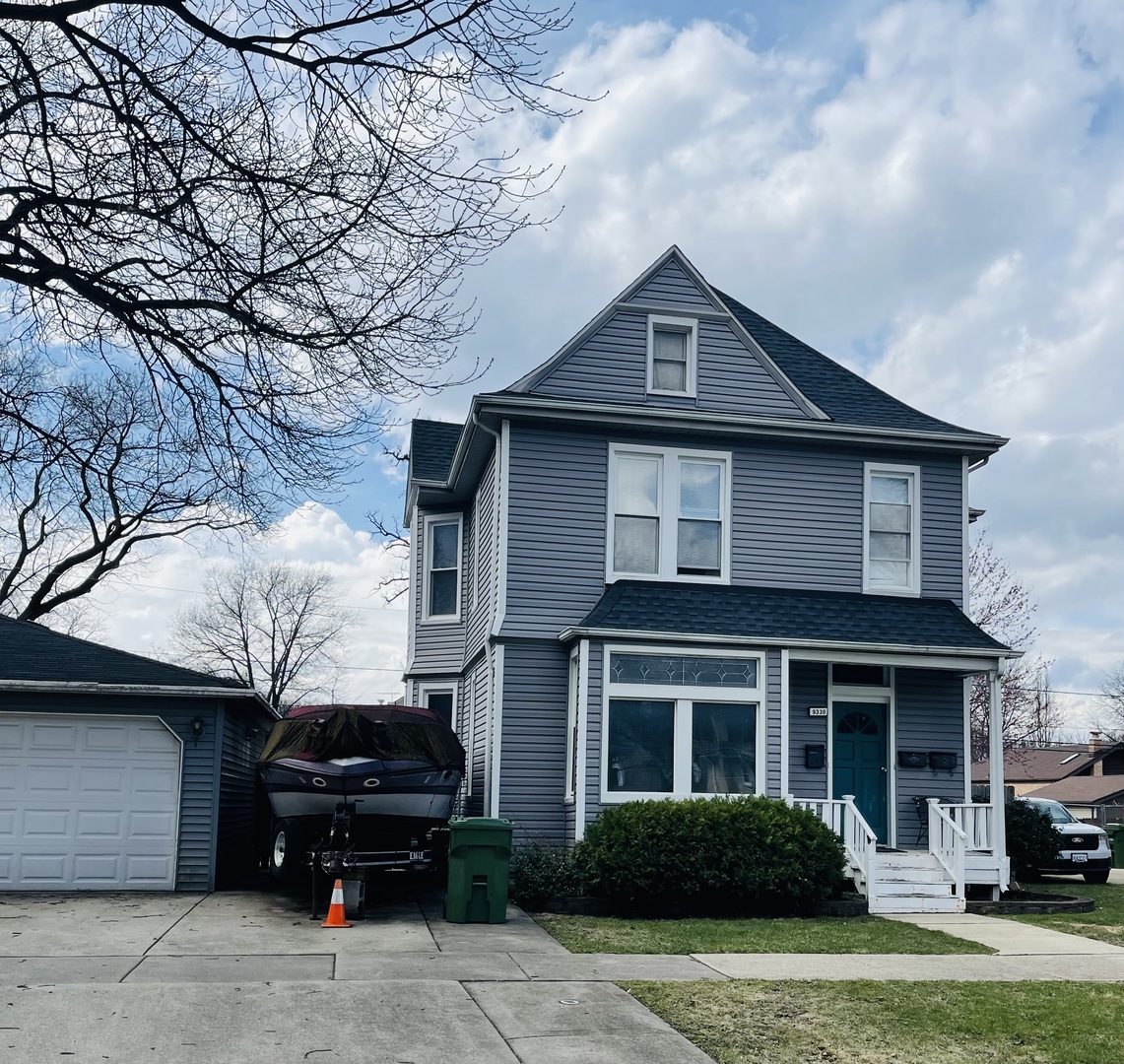 9330 S 51st Avenue