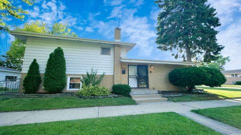 Photo of 619 E 152nd Street, Dolton, IL 60419 (MLS # 12503787) Photo of 619 E 152nd Street, Dolton, IL 60419 (MLS # 12503787)