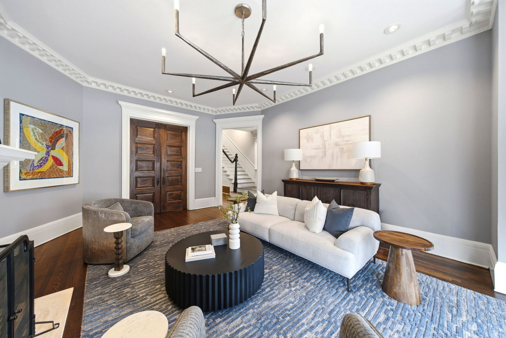 1352 N La Salle Drive