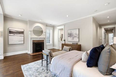 Tiny photo for 1352 N La Salle Drive, Chicago, IL 60610 (MLS # 12602393)