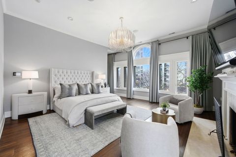 Tiny photo for 1352 N La Salle Drive, Chicago, IL 60610 (MLS # 12602393)