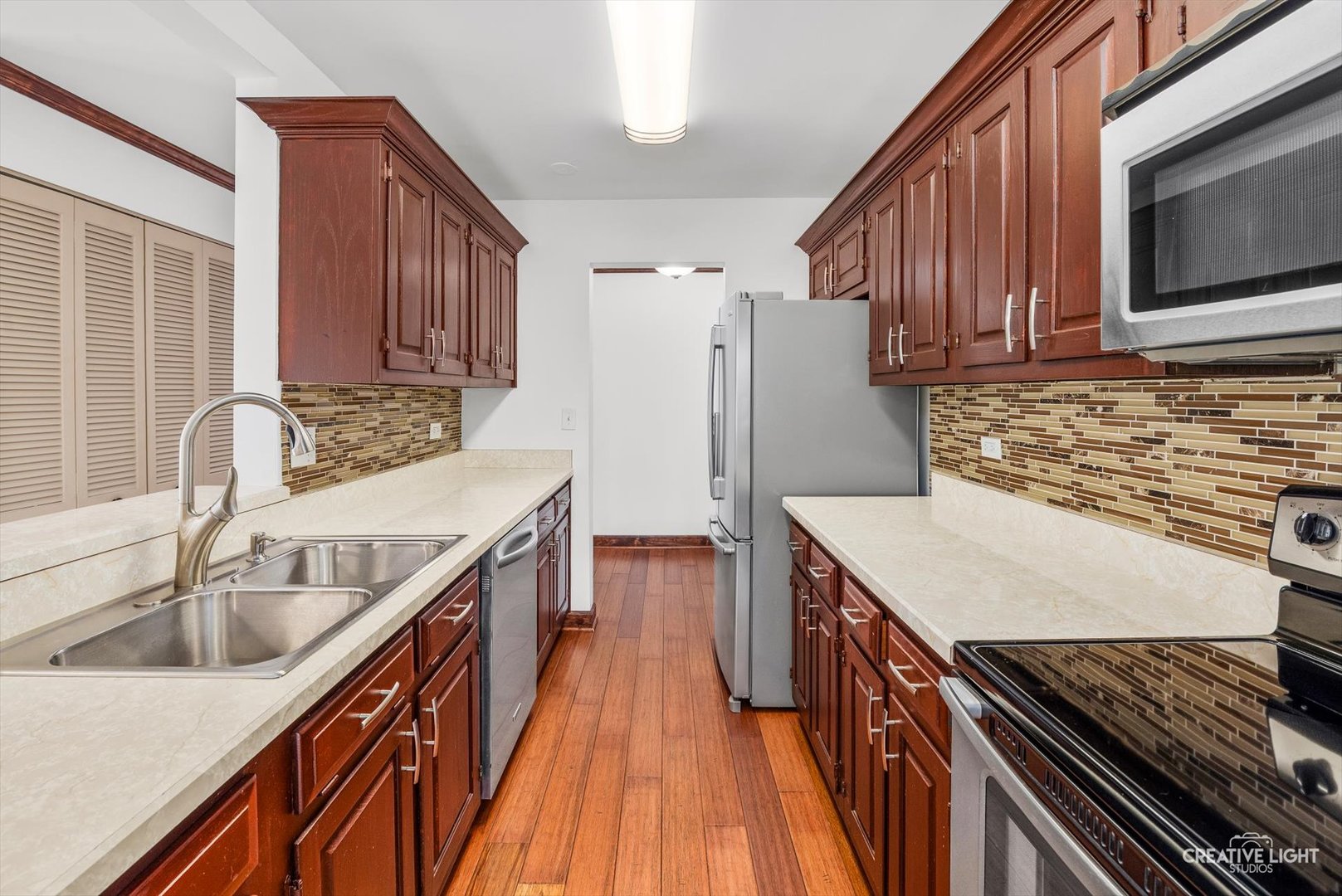 907 Curtiss Street 101