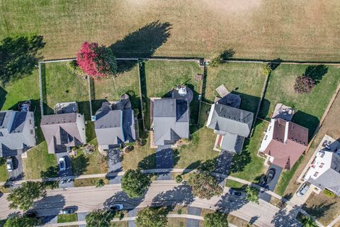 Tiny photo for 2107 Ashbrook Court, Plainfield, IL 60586 (MLS # 12503353)
