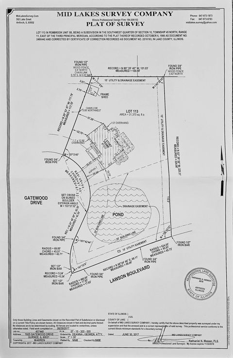 Single Family Residence in Gurnee IL 1925 Gatewood Drive 40.jpg