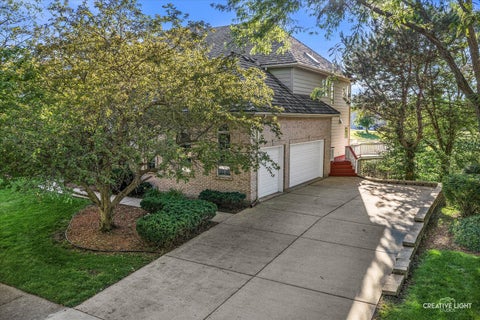 Tiny photo for 1096 REDDINGTON Drive, Aurora, IL 60502 (MLS # 12683089)