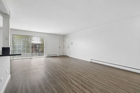 Tiny photo for 7112 99th Street #309, Chicago Ridge, IL 60415 (MLS # 12635207)