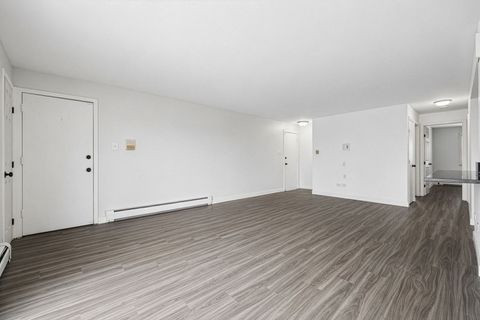 Tiny photo for 7112 99th Street #309, Chicago Ridge, IL 60415 (MLS # 12635207)