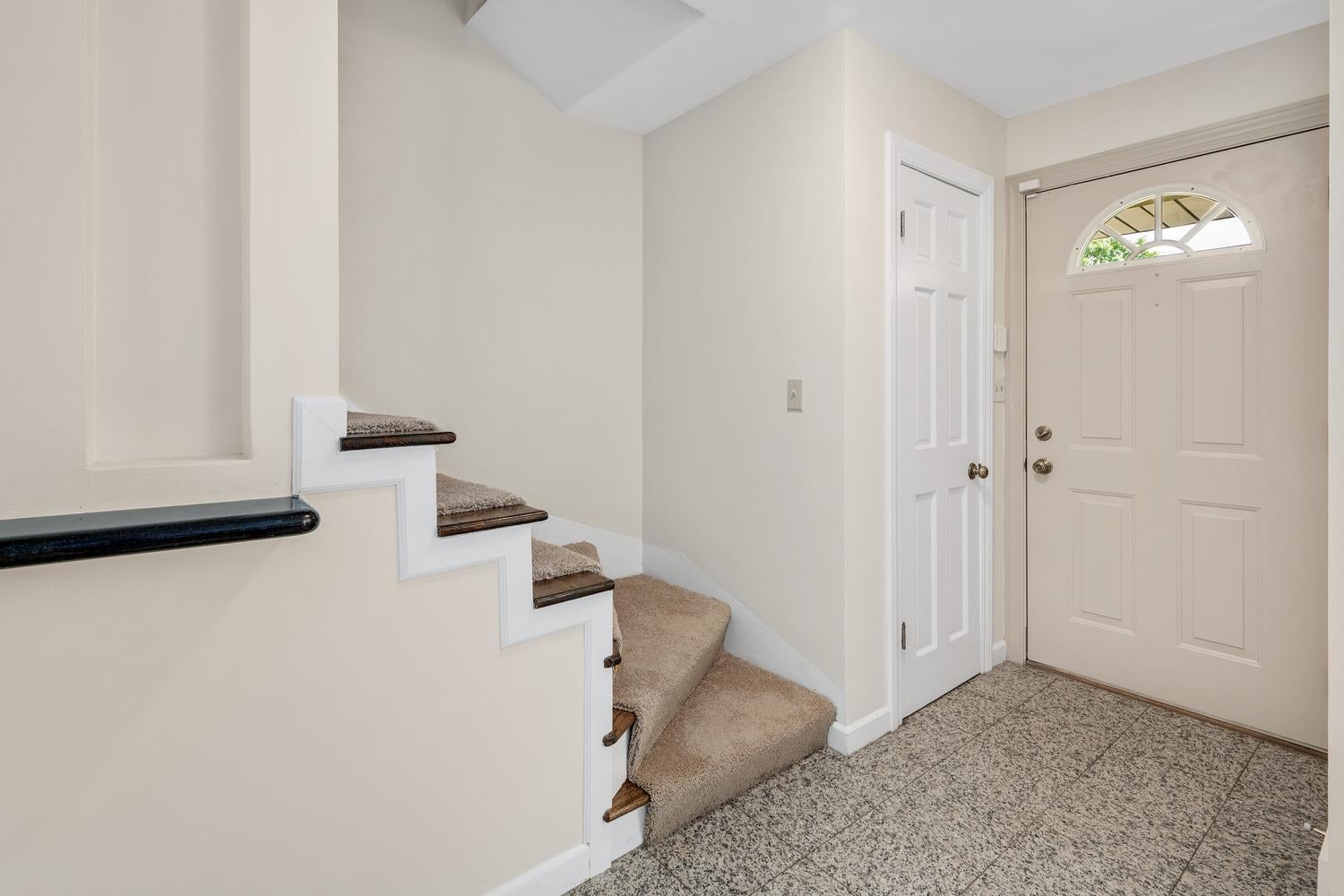 134 N 8th Avenue