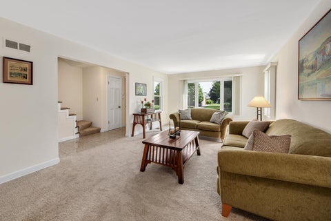 Tiny photo for 134 N 8th Avenue, Des Plaines, IL 60016 (MLS # 12739746)
