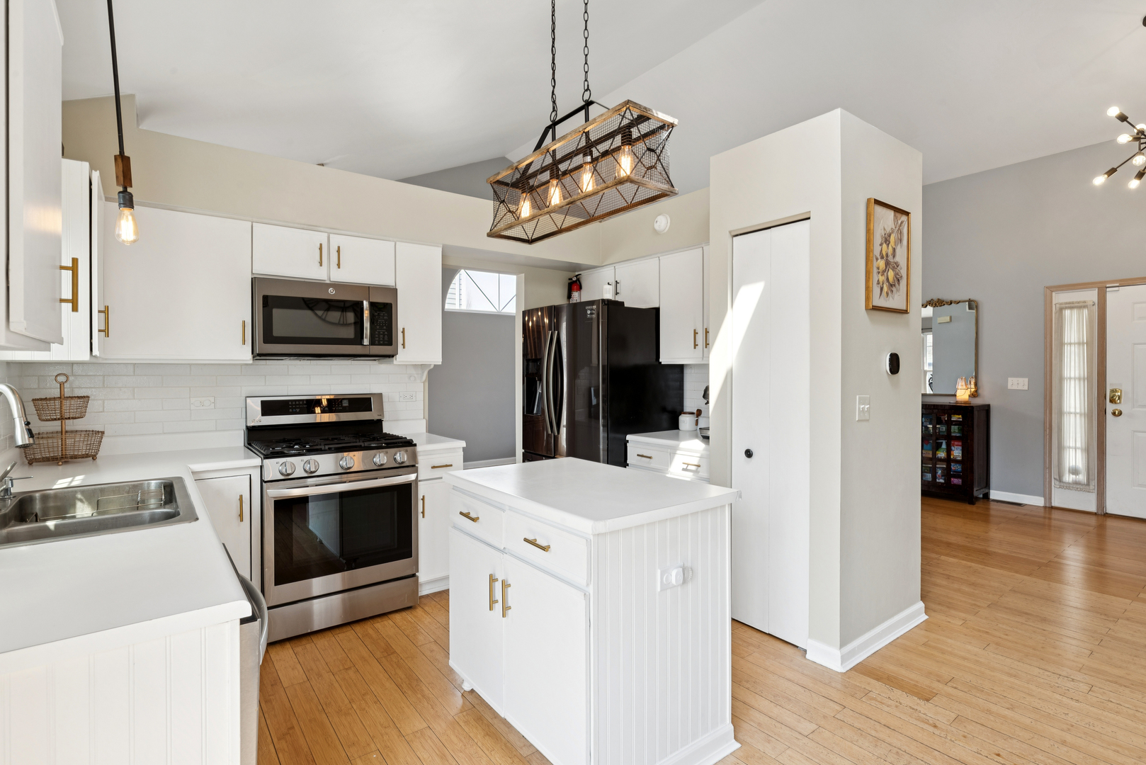 204 Buckingham Drive