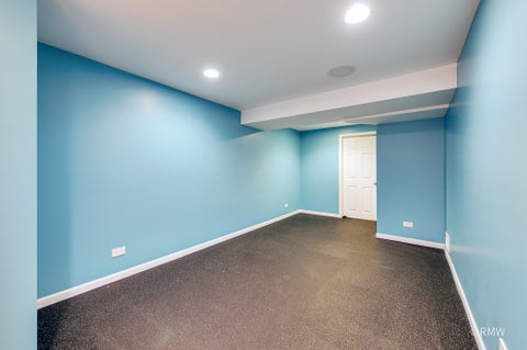 Tiny photo for 981 Oak Ridge Boulevard, Elgin, IL 60120 (MLS # 12745664)