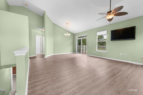 Tiny photo for 981 Oak Ridge Boulevard, Elgin, IL 60120 (MLS # 12745664)
