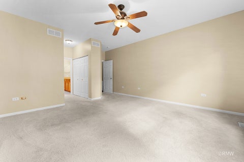 Tiny photo for 981 Oak Ridge Boulevard, Elgin, IL 60120 (MLS # 12745664)