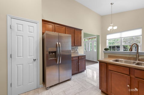 Tiny photo for 981 Oak Ridge Boulevard, Elgin, IL 60120 (MLS # 12745664)