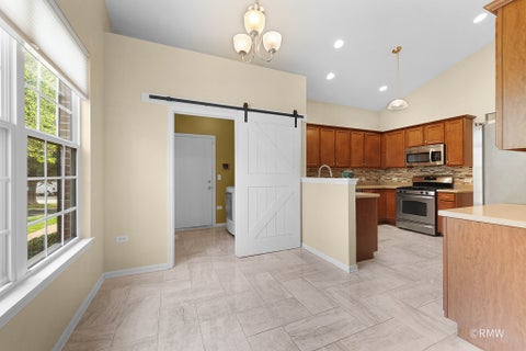 Tiny photo for 981 Oak Ridge Boulevard, Elgin, IL 60120 (MLS # 12745664)