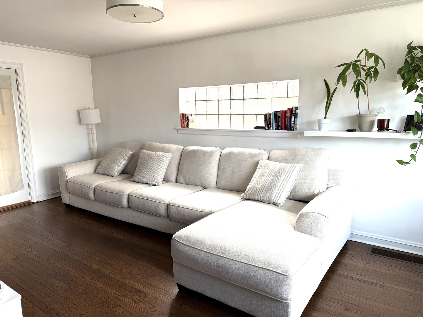 7801 W Victoria Street