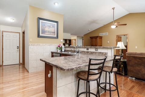 Tiny photo for 1401 Stone Bridge Crossing #1401, Rockford, IL 61108 (MLS # 12720100)