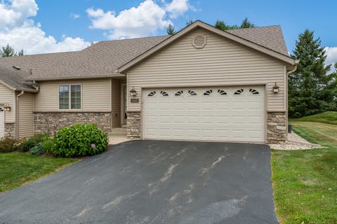 Tiny photo for 1401 Stone Bridge Crossing #1401, Rockford, IL 61108 (MLS # 12720100)