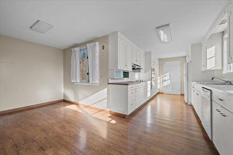 Tiny photo for 262 E Foster Place, Lake Forest, IL 60045 (MLS # 12547479)