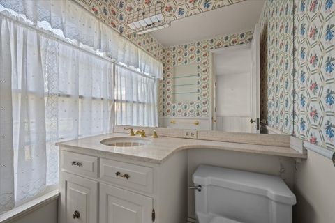 Tiny photo for 262 E Foster Place, Lake Forest, IL 60045 (MLS # 12547479)