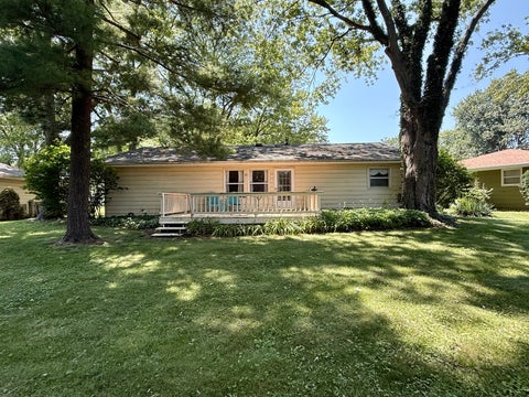 Tiny photo for 14 Bradley Court, Clinton, IL 61727 (MLS # 12644387)