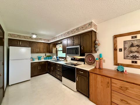Tiny photo for 14 Bradley Court, Clinton, IL 61727 (MLS # 12644387)
