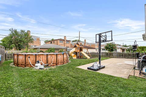 Tiny photo for 8820 N Elmore Street, Niles, IL 60714 (MLS # 12700702)