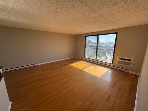 Tiny photo for 9128 W Terrace Drive #3M, Niles, IL 60714 (MLS # 12562657)