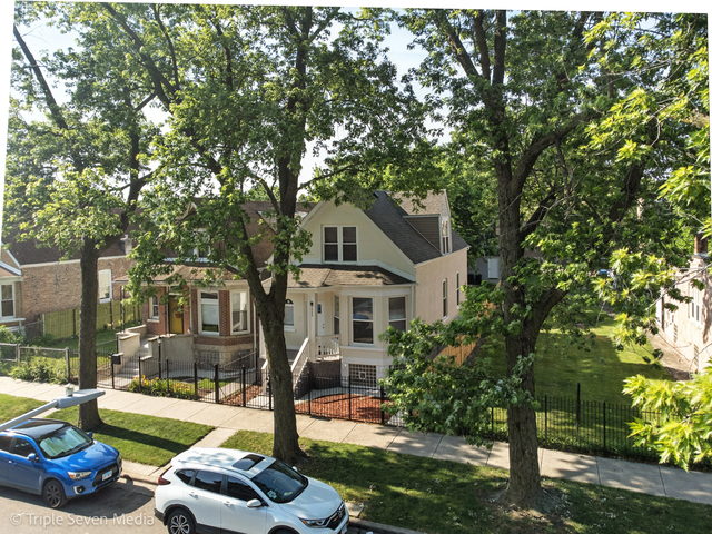 3425 W Carroll Avenue