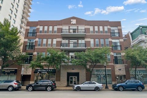 Photo of 1919 S Michigan Avenue #200, Chicago, IL 60616 (MLS # 12737161)