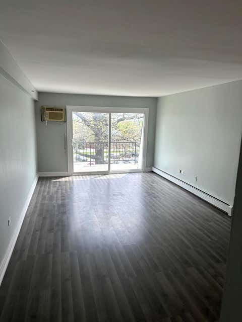 Tiny photo for 10152 S 84th Terrace #12309, Palos Hills, IL 60465 (MLS # 12636411)