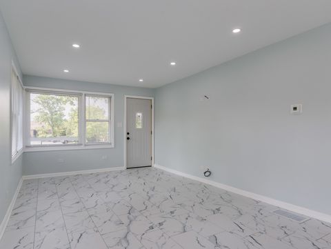 Tiny photo for 2004 Burlington Avenue, Lisle, IL 60532 (MLS # 12381998)