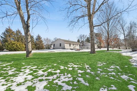 Tiny photo for 33430 N Hunt Club Road, Libertyville, IL 60048 (MLS # 12567102)