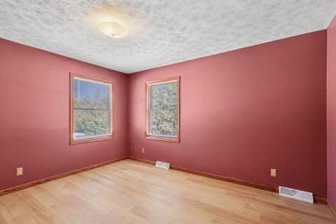 Tiny photo for 33430 N Hunt Club Road, Libertyville, IL 60048 (MLS # 12567102)