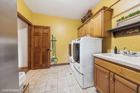 Tiny photo for 9032 Wolf Road, Willow Springs, IL 60480 (MLS # 12438507)